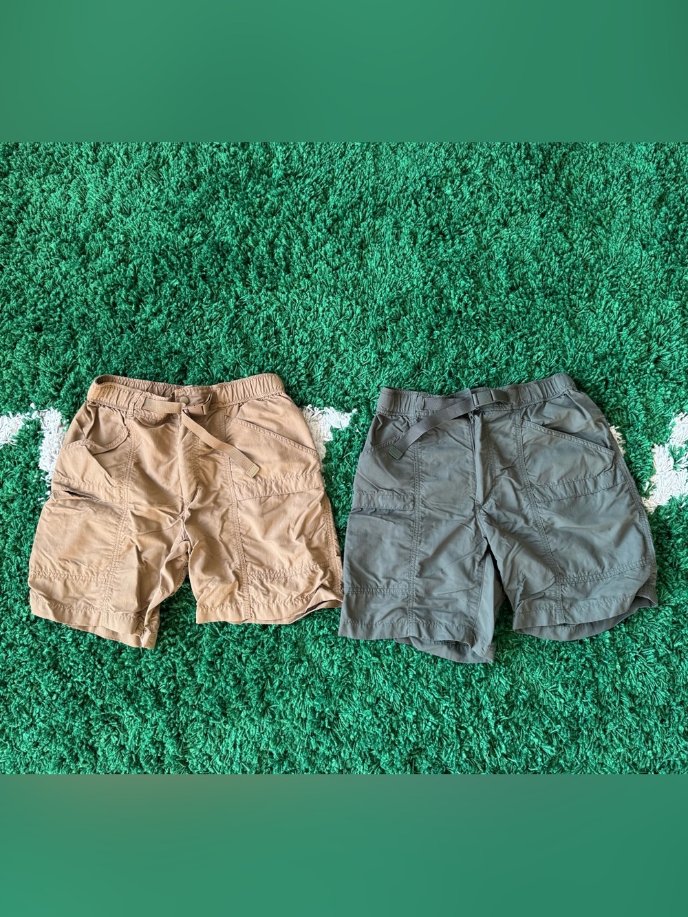 Uniqlo Men's Casual Utility Shorts in Khaki and Olive